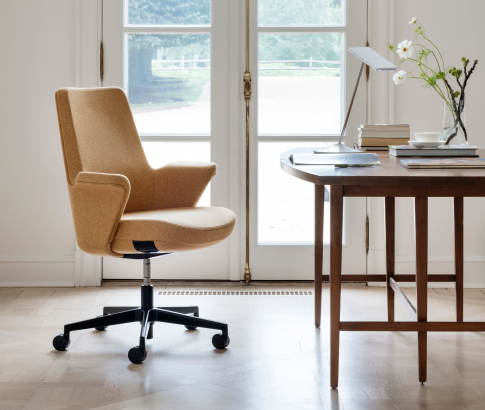 Summa Chair